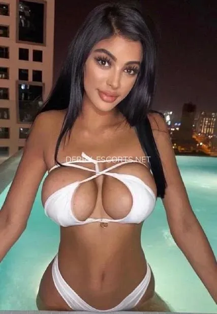 Derry escorts Angelina — 1