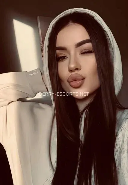 Derry escorts Amanda — 3