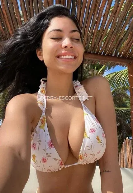 Derry escorts Jordyn — 3
