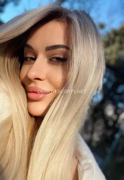 Derry escorts Frida — 6