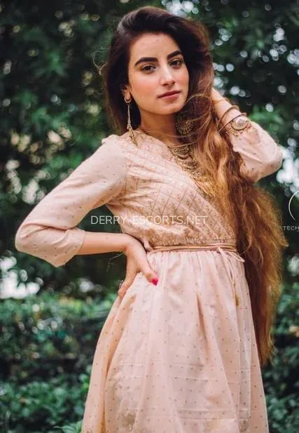 Derry escorts Ingeborg — 7