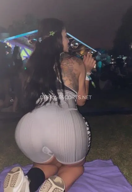 Escort djevojka Annika - Derry