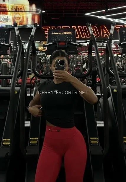 Derry escorts Ulrika — 5