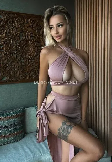 Derry escorts Victoria — 3
