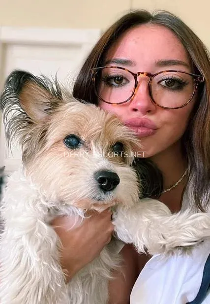 Derry escorts Genesis — 3