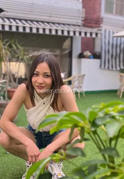 Derry escorts Brianna — 4