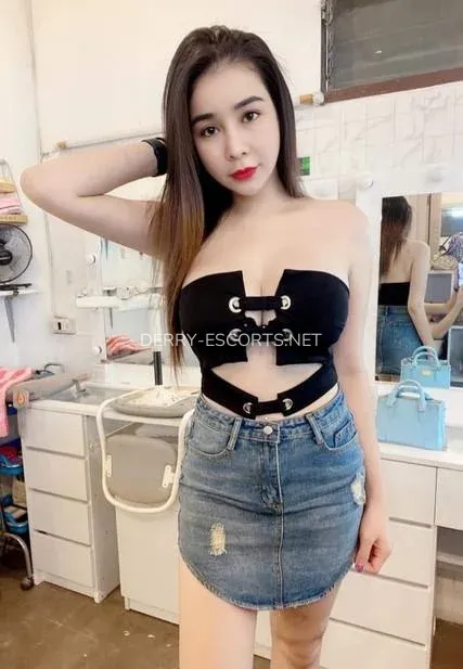 Derry escorts Aaliyah — 4