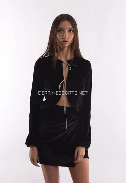 Derry escorts Tecla — 5