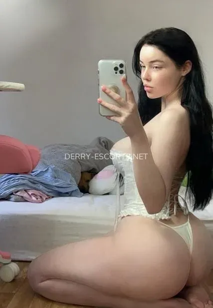 Derry escorts Laura — 10