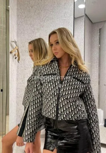 Derry escorts Megan — 3