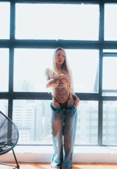 Derry escorts Kira — 3