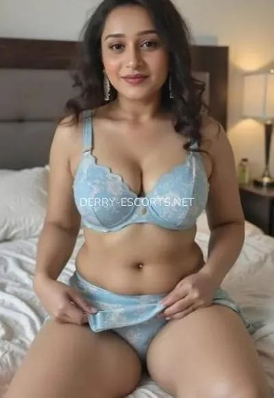 Derry escorts Frida — 2