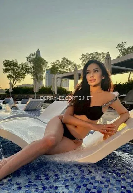 Derry escorts Jazmin — 6