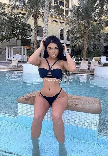 Derry escorts Hanna — 4