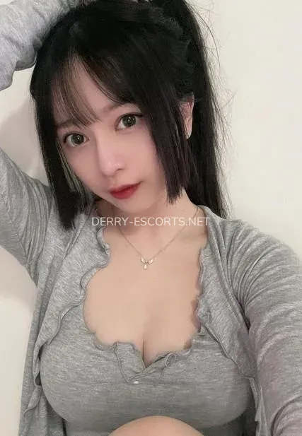 Derry escorts Caroline — 3