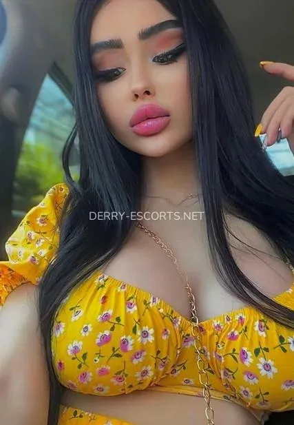 Derry escorts Inger — 3
