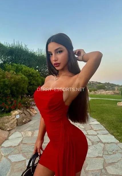 Derry escorts Valerie — 5