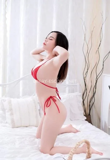 Derry escorts Selena