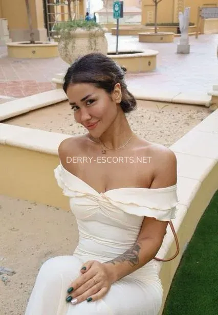 Derry escorts Caroline — 10