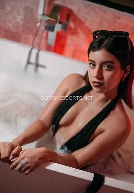 Derry escorts Alondra — 6