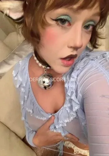 Derry escorts Sonja — 4