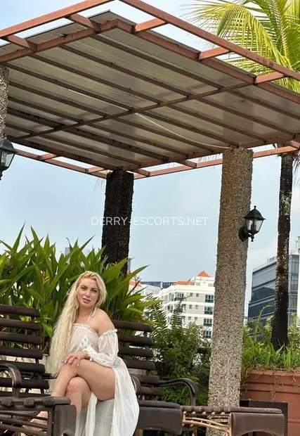 Escort djevojka Nevaeh - Derry