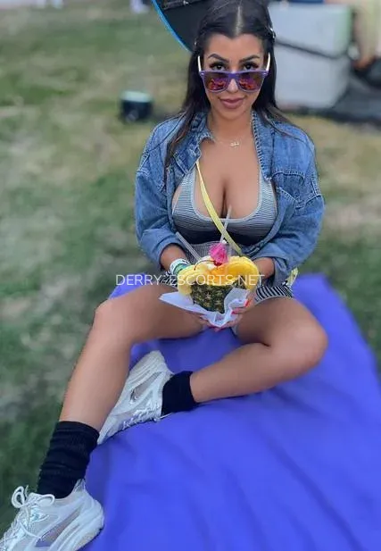 Derry escorts Annika — 9