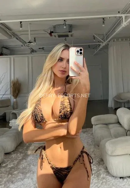 Derry escorts Marie — 3