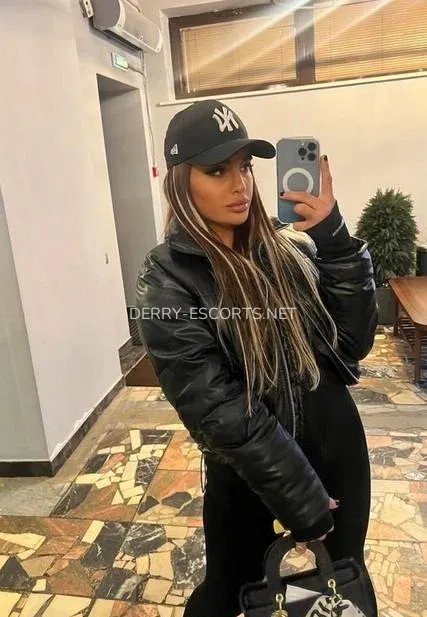 Derry escorts Kristina — 1