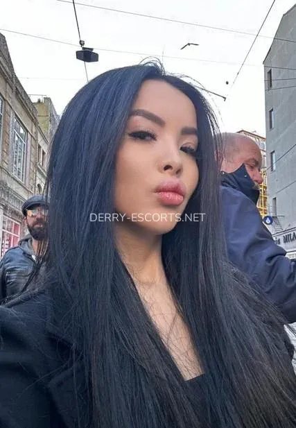 Derry escorts Caroline — 8