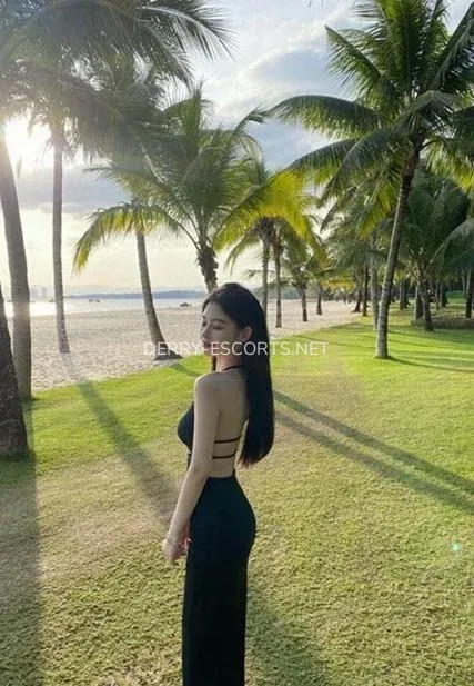 Derry escorts Erika — 5