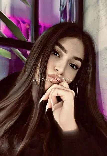 Derry escorts Amanda — 1