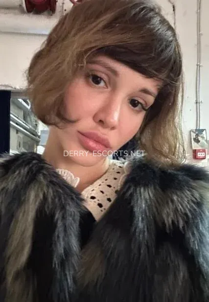 Derry escorts Belinda — 5