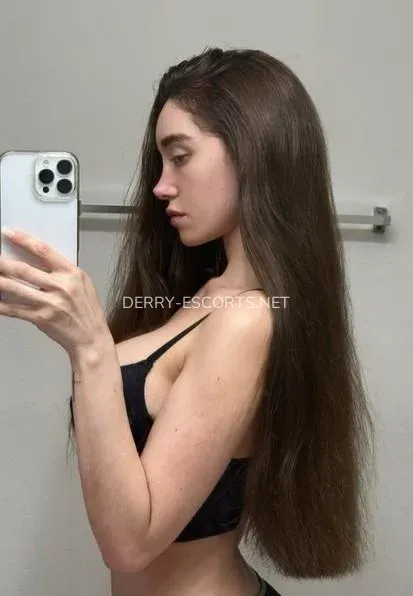 Derry escorts Valentina — 1