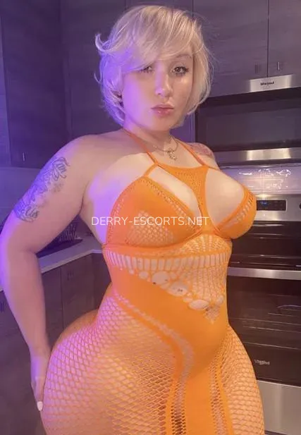 Derry escorts Agnes — 1