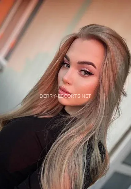 Derry escorts Iliane — 8