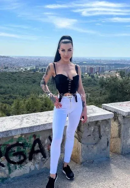 Derry escorts Ingrid — 4