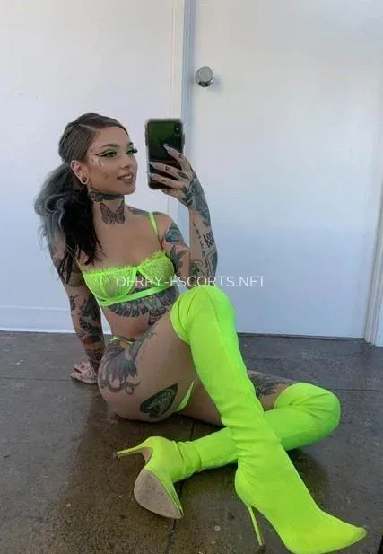 Derry escorts Siv — 7