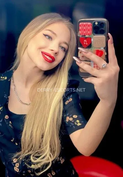 Derry escorts Viktoria — 7