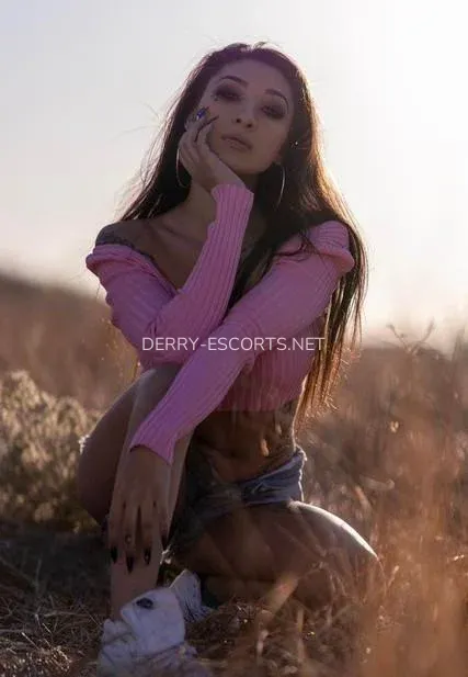 Derry escorts Eva — 6