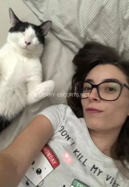 Derry escorts Caroline