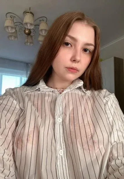 Derry escorts Berit — 3