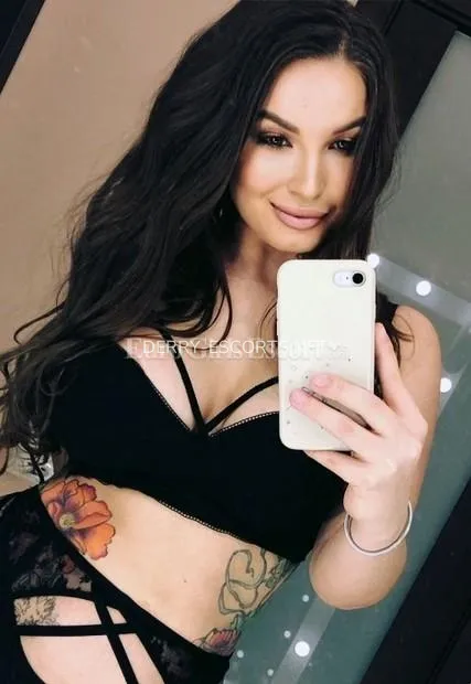 Escort djevojka Laura - Derry