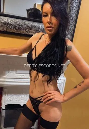 Derry escorts Olivia — 5