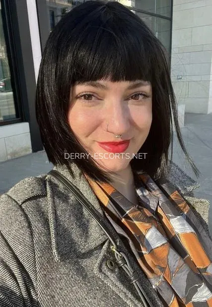 Derry escorts Reagan — 8