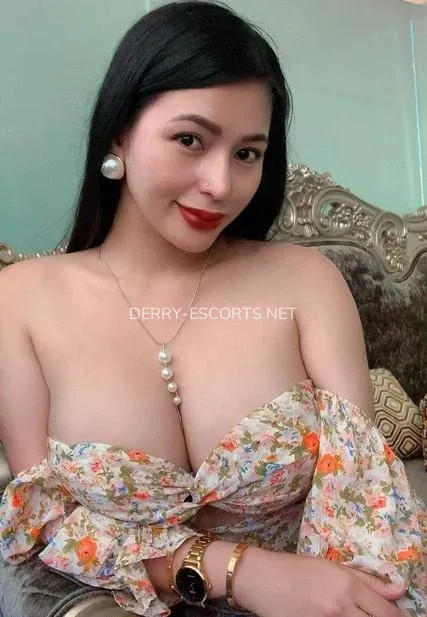 Derry escorts Rut — 1