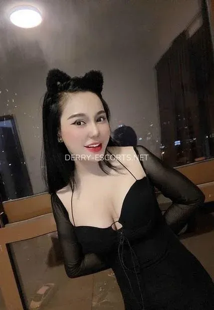 Derry escorts Pamela — 4