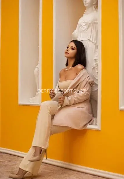 Derry escorts Julianna — 1