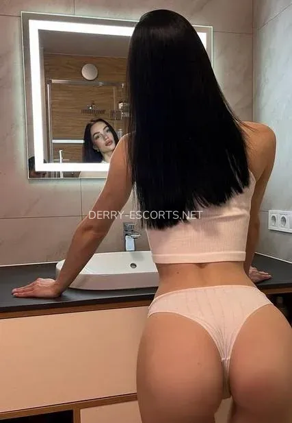 Derry escorts Sophie — 5