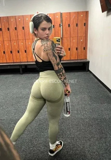 Derry escorts Amarinda — 4